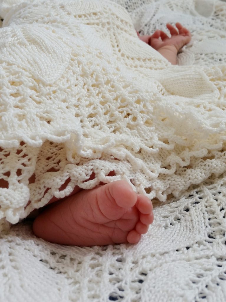 Knitting with a Newborn | www.thefatedknitter.co.uk