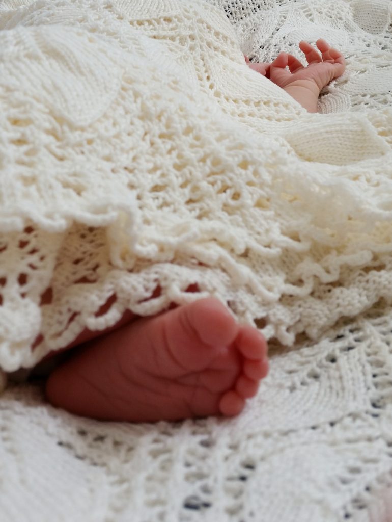 Knitting with a Newborn | www.thefatedknitter.co.uk